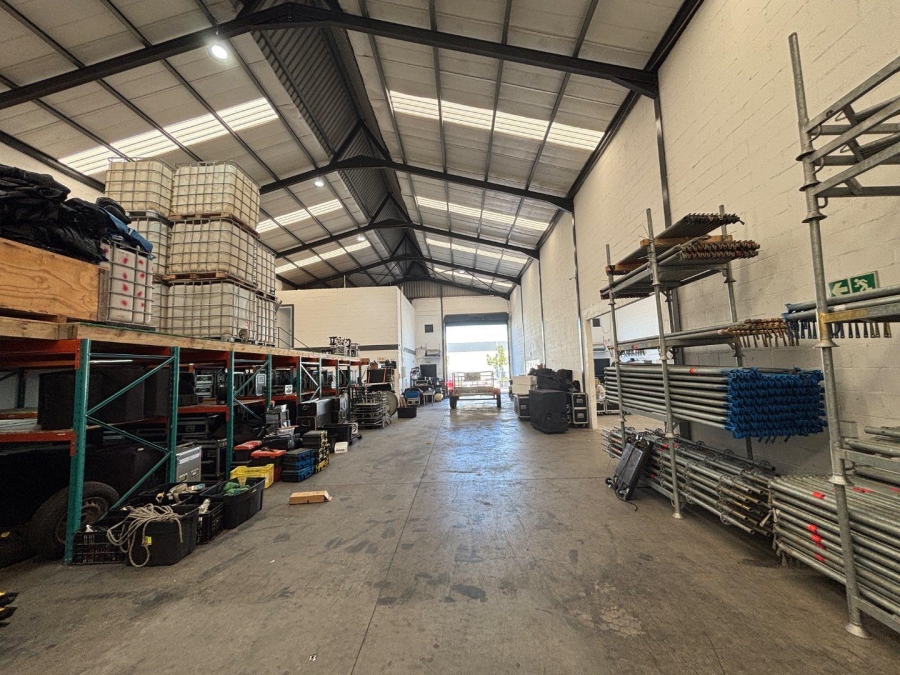 To Let commercial Property for Rent in Rivergate Western Cape